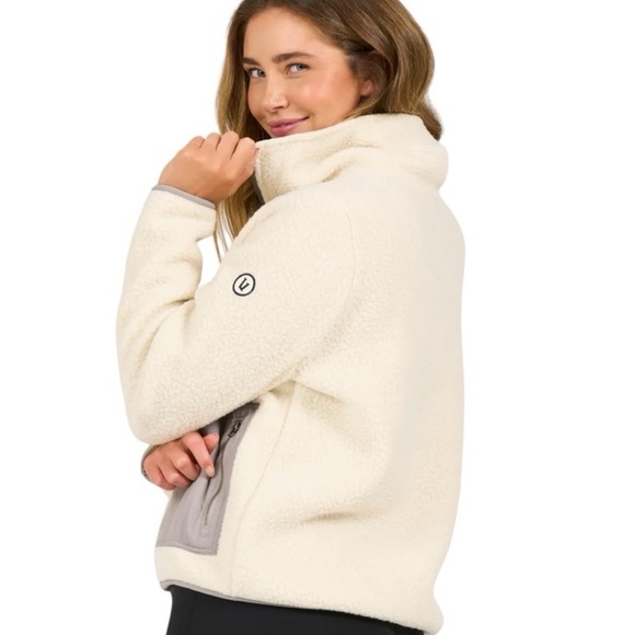 NEW Vuori Alpine Sherpa Jacket - Large - Picture 4 of 7